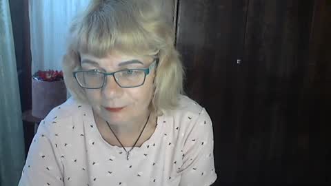 Olivia Mia online show from 07/28/26, 01:10
