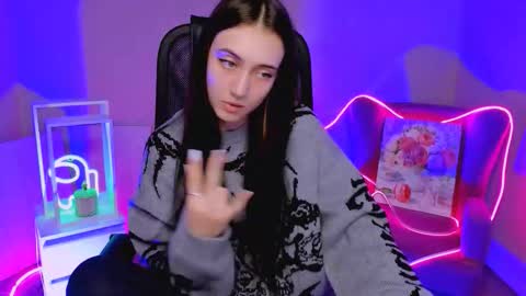 olivia_norton_ online show from 12/02/25, 04:02