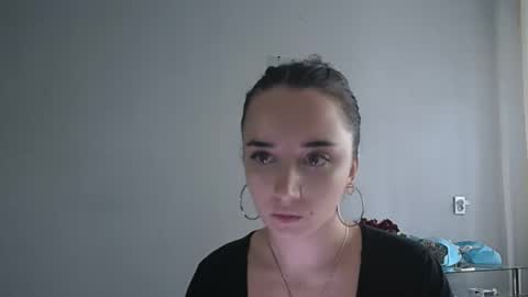 Olivia online show from 10/23/25, 01:21