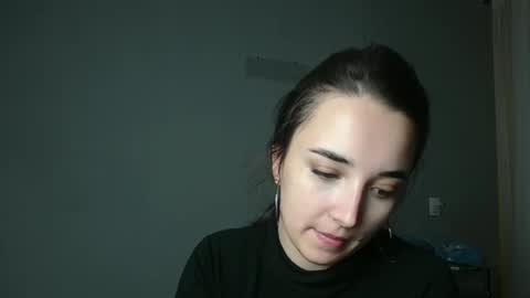 Olivia online show from 11/26/25, 01:34