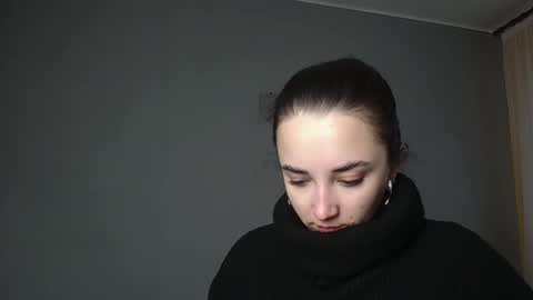 Olivia online show from 04/11/26, 08:40