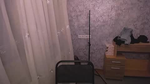 Olivia online show from 01/04/25, 07:23