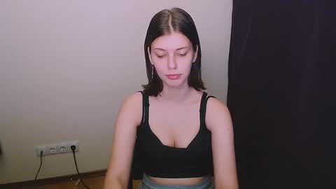 Olivia online show from 01/10/25, 02:34