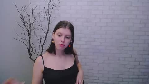 Olivia online show from 01/11/25, 02:15