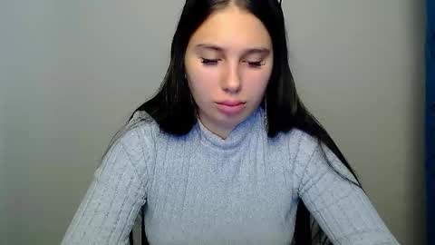 Olivia online show from 10/08/25, 04:21