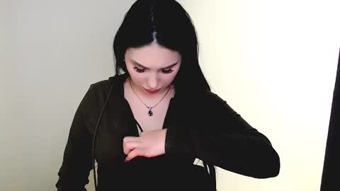 Olivia online show from 03/17/26, 09:40