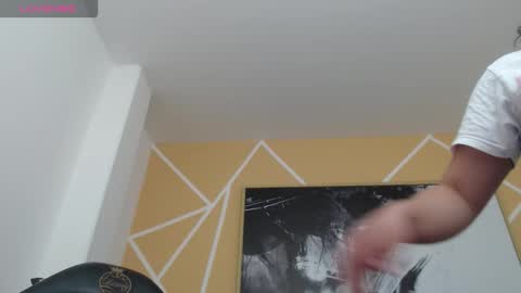 Olivia online show from 10/19/25, 01:01