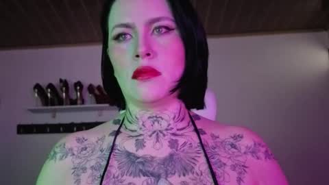   online show from 01/06/26, 01:59