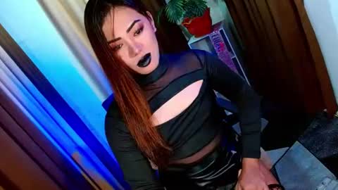 Miss OLIVIA online show from 10/03/25, 07:16