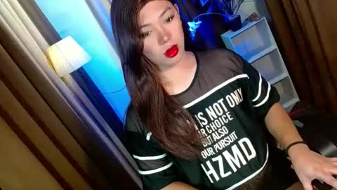 Miss OLIVIA online show from 11/27/25, 10:39