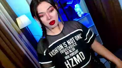 Miss OLIVIA online show from 02/06/26, 10:18