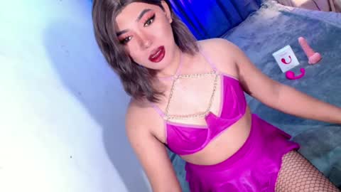 Snapshot of olivia_the_temptress27 chatting on 06/21/26, 01:41 Miss OLIVIA online show from 06/21/26, 01:41
