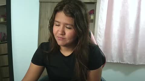 Olivia online show from 09/14/25, 01:10