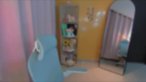 Olivia online show from 10/21/25, 05:41