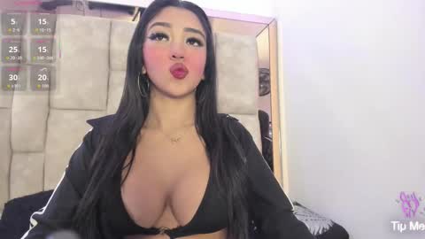 Olivia Evangelista online show from 03/29/26, 01:49