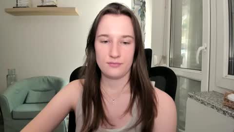 Oliwiaa2004 online show from 02/02/25, 10:49