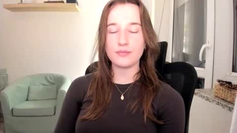 Oliwiaa2004 online show from 09/14/25, 04:39