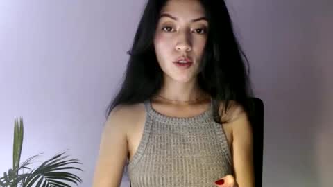 oliviaaa__ online show from 02/11/26, 03:39