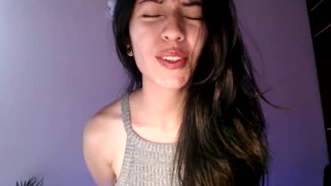 oliviaaa__ online show from 03/03/26, 04:24