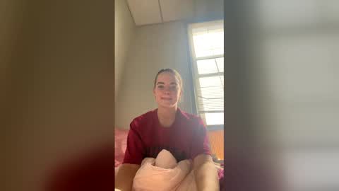 oliviaaraee online show from 02/03/26, 08:14