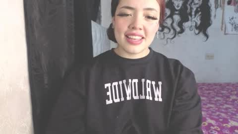 oliviabluee10 online show from 11/27/25, 04:58