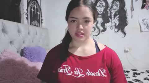 Snapshot of oliviabluee10 chatting on 03/16/26, 10:58 oliviabluee10 online show from 03/16/26, 10:58
