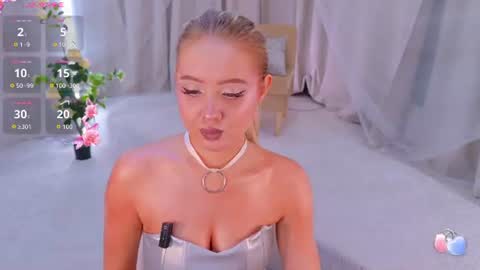 Snapshot of oliviabr0wn chatting on 07/23/26, 06:55 Olivia online show from 07/23/26, 06:55