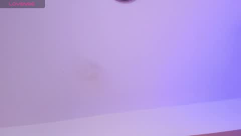 OLIVIA online show from 02/05/25, 04:37