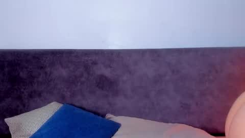 OLIVIA online show from 02/22/26, 12:12