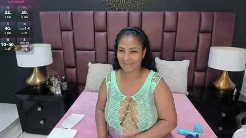 Snapshot of oliviaburningmilf chatting on 05/27/26, 07:33 Olivia Burning online show from 05/27/26, 07:33
