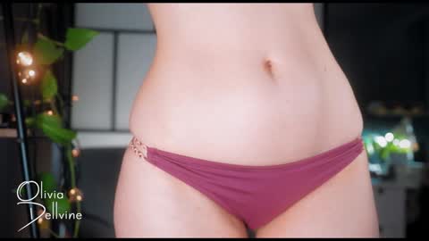 Olivia online show from 01/08/25, 01:00