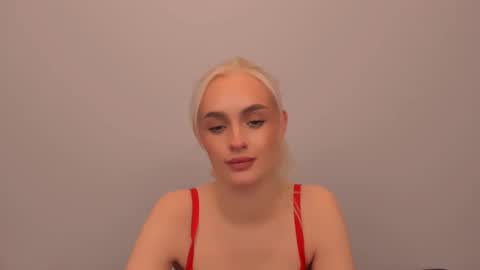 oliviaBeauty online show from 12/17/25, 07:20