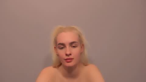 oliviaBeauty online show from 03/19/26, 09:30