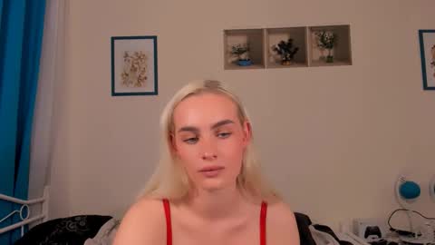 oliviaBeauty online show from 04/13/26, 06:24