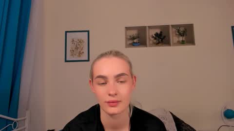 oliviaBeauty online show from 04/18/26, 07:58