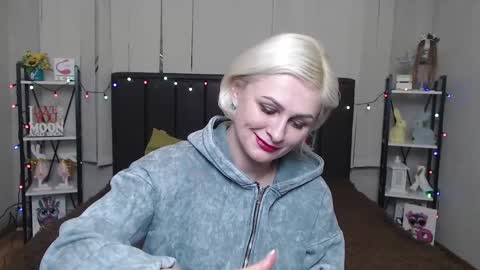 OliviaHorst online show from 01/22/25, 04:12