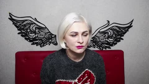 OliviaHorst online show from 02/09/25, 06:33