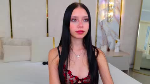 Olivia online show from 10/05/25, 05:11