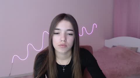 Snapshot of olivialimm chatting on 12/13/24, 03:43 Olivia online show from 12/13/24, 03:43