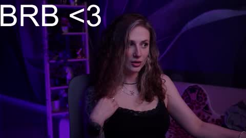 Liv online show from 11/23/25, 05:29