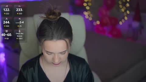 Olivia online show from 02/17/26, 06:43