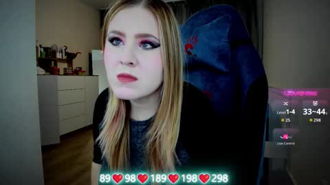 . online show from 10/10/25, 05:06