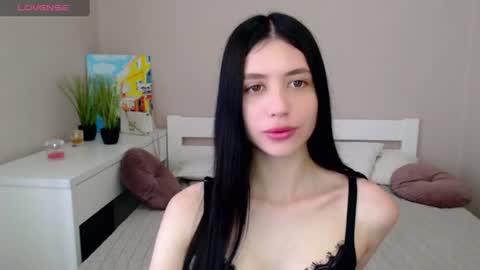 Snapshot of oliviarichi chatting on 06/25/26, 07:02 oliviarichi online show from 06/25/26, 07:02