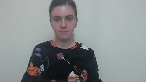 Snapshot of oliviasager chatting on 01/08/25, 10:27 Mistress Olivia online show from 01/08/25, 10:27