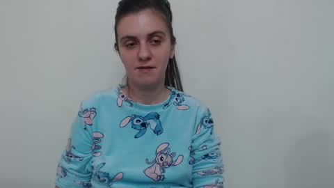 Snapshot of oliviasager chatting on 02/06/25, 11:04 Mistress Olivia online show from 02/06/25, 11:04
