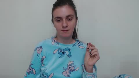 Snapshot of oliviasager chatting on 02/07/25, 02:08 Mistress Olivia online show from 02/07/25, 02:08