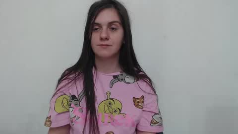 Snapshot of oliviasager chatting on 02/08/25, 11:02 Mistress Olivia online show from 02/08/25, 11:02