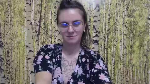 Snapshot of oliviasager chatting on 09/19/25, 01:40 Mistress Olivia online show from 09/19/25, 01:40