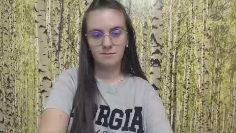 Snapshot of oliviasager chatting on 10/09/25, 06:28 Mistress Olivia online show from 10/09/25, 06:28
