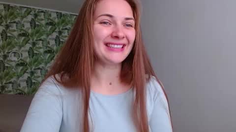 Olivia online show from 10/14/25, 04:24